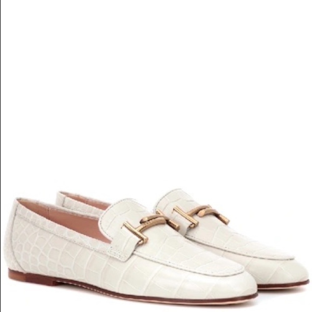 Brand new Tod’s Double T embossed Leather Loafers In White